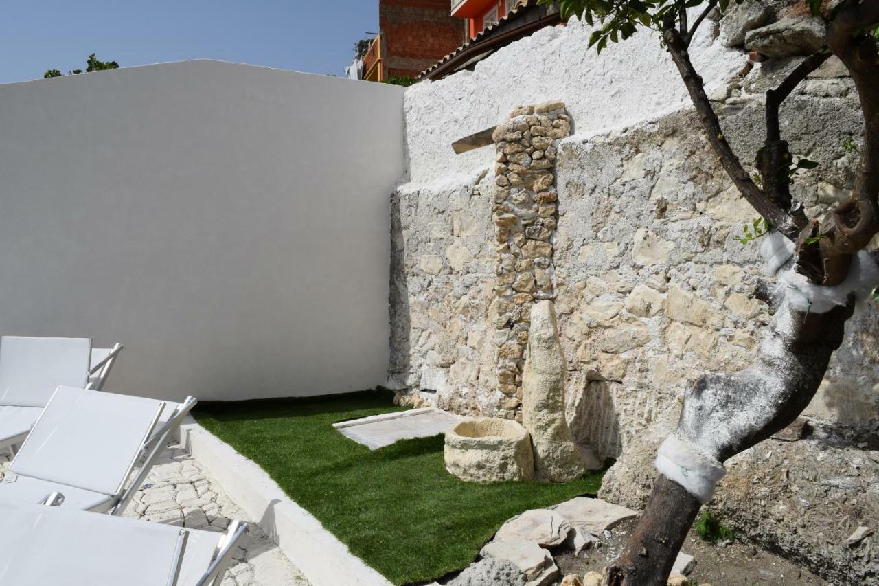 Antico Borgo Dei Templi Bed & Breakfast Agrigento Exterior photo